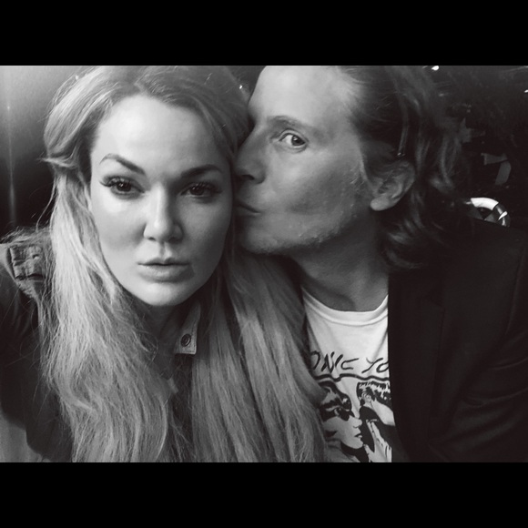 Meet your Posher, Natalie - Picture 2 of 11